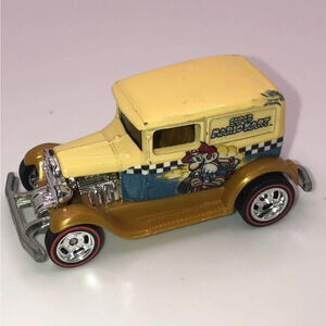 Hot Wheels Super Mario Kart Yellow Car Limited Edition Diecast 2”